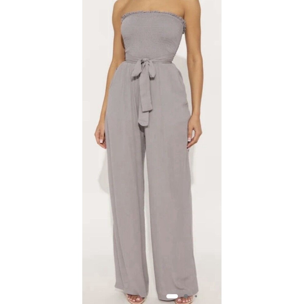 NWT Graffiti Vineyard Vibes Strapless Smocked Jumpsuit Gray Small Belted